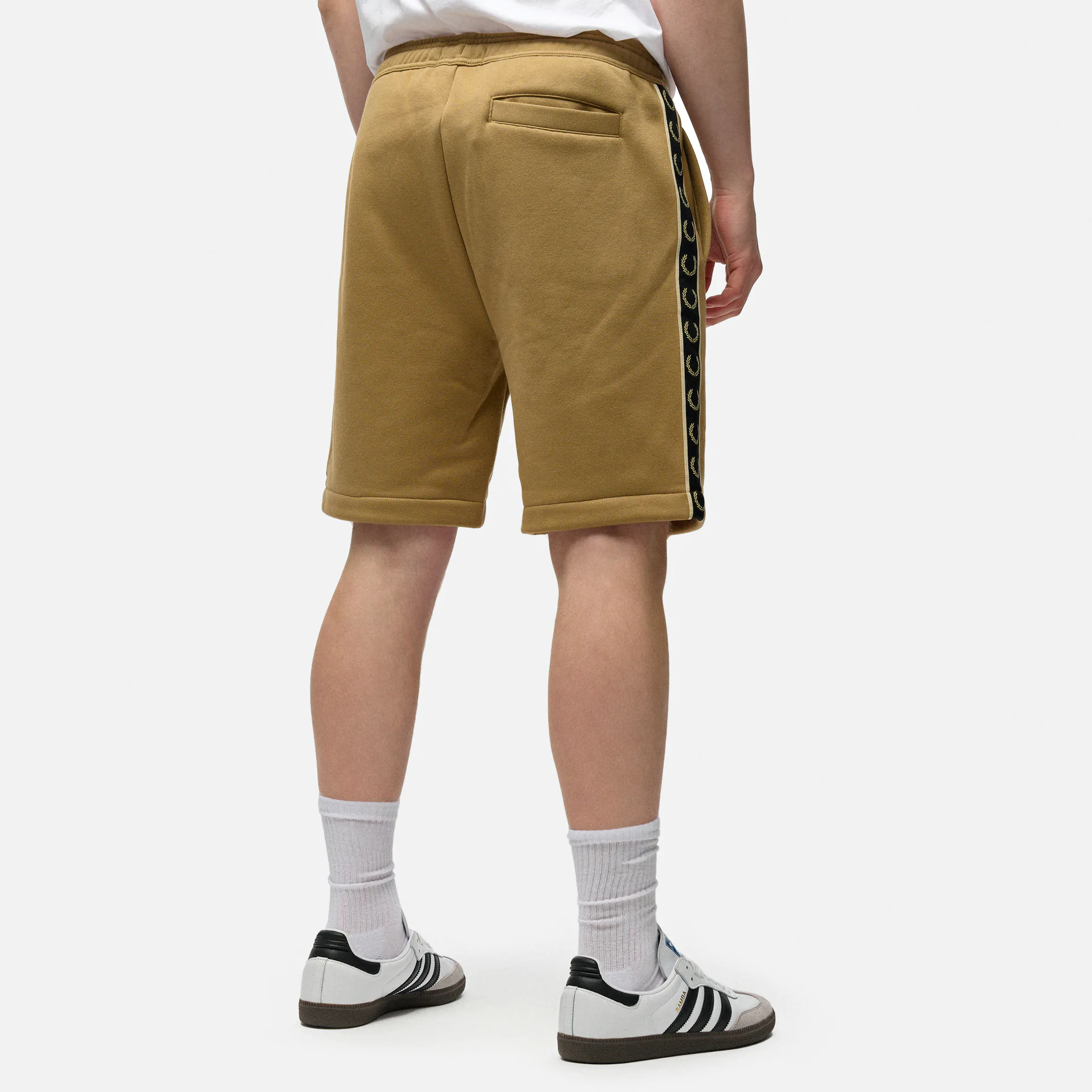 Fred Perry Taped Sweatshort Warmstone/Oatmeal