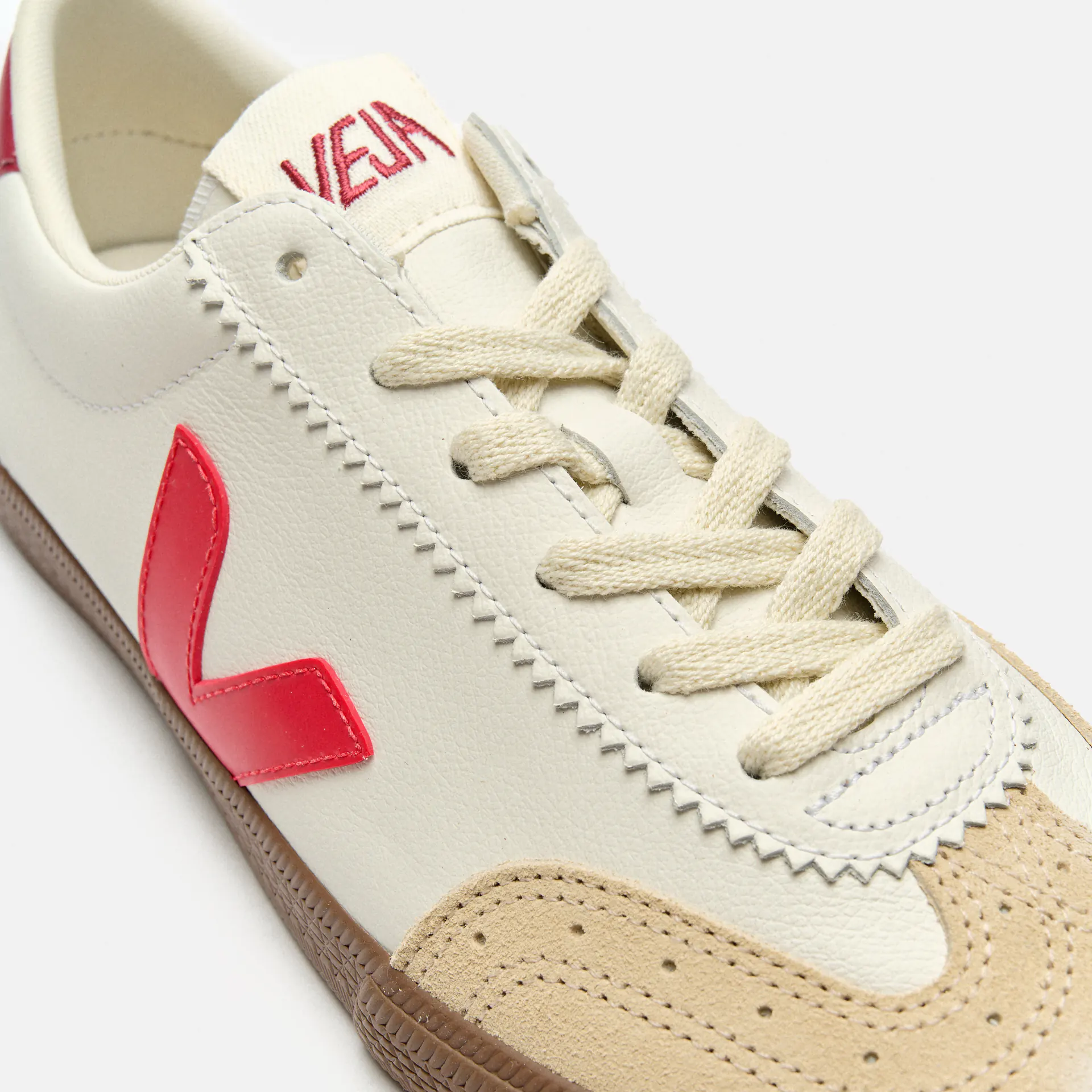 Veja Volley O.T. Leather Sneaker White/Peking/Bark
